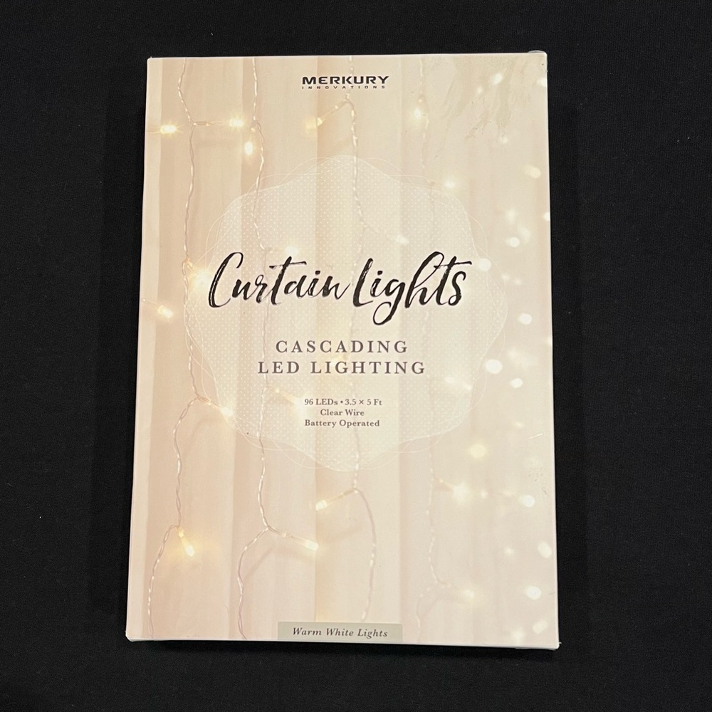 Merkury Innovations Cascading 96 LED Curtain Lights Battery Operated 3.5 x 5'